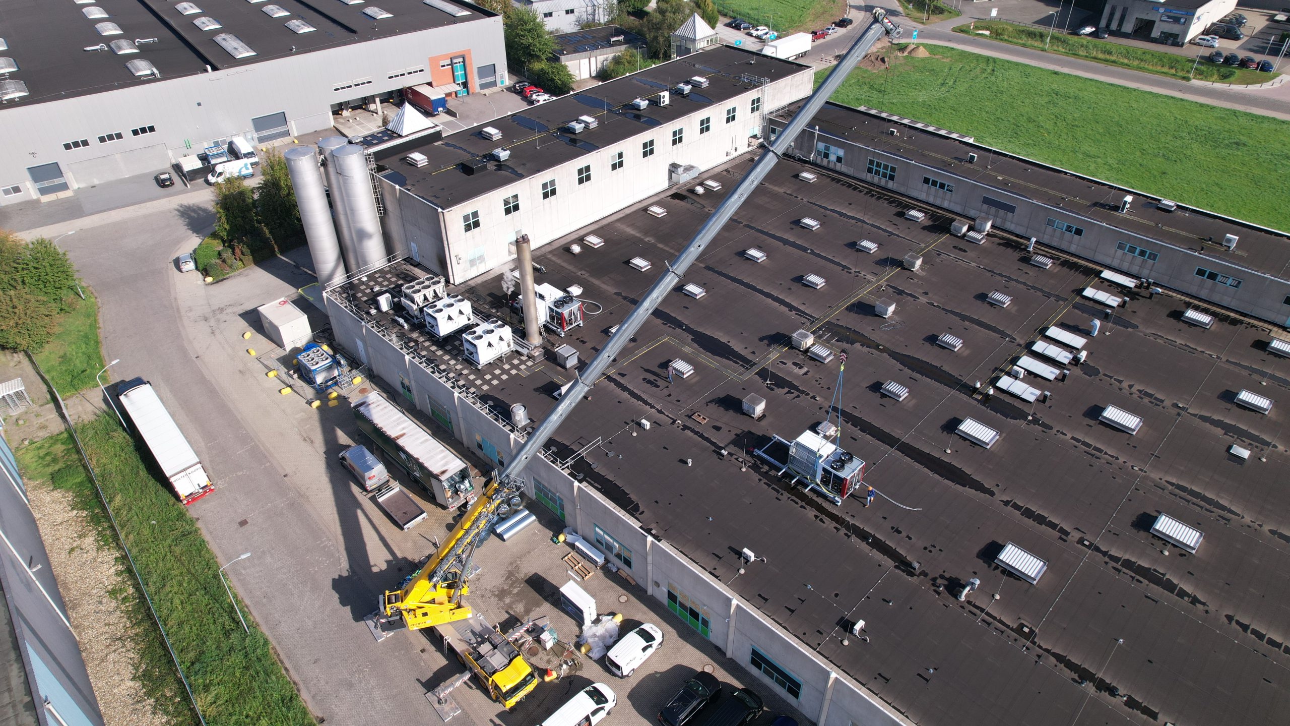 Dronebeeld voor een project rond hijswerkzaamheden